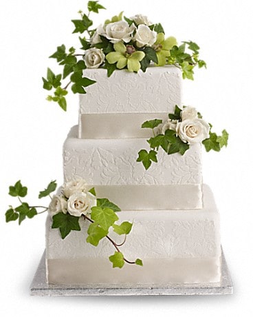 Arrangement floral spécialisé Décoration de gâteau avec roses et lierre