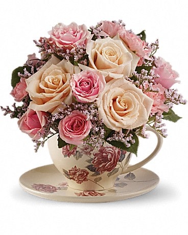 Arrangement floral Bouquet de fleurs Tasse de thé anglais de Teleflora