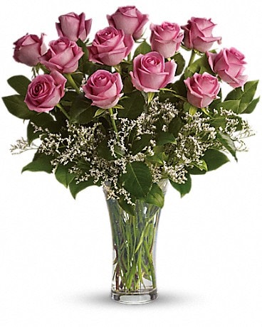Fais-moi rougir – Un bouquet d’une douzaine de roses roses à longues tiges