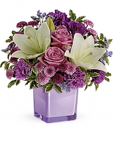 Bouquet Pleasing Violet de Teleflora. Bouquet TEV45-1A 