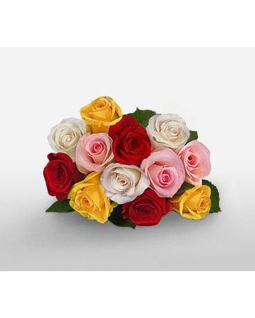Décoration de douze fleurs de roses mélangées