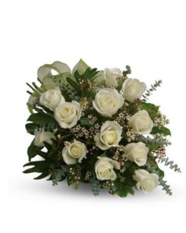 Douze roses (blanches) aucun vase fleur arrangement floral