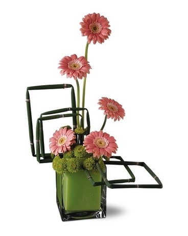 AMUSEMENT vase cubique bouquet fleur arrangement floral de de Teleflora