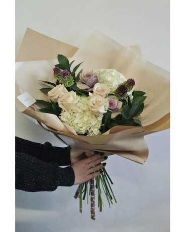 Le Bouquet Mauve Bouquet