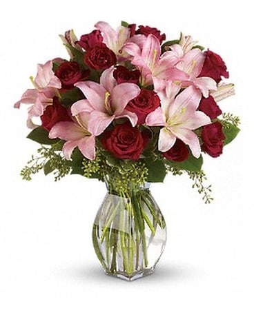 Somptueux bouquet d’amour avec disposition florale de roses rouges longues