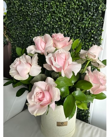 Arrangement floral EXTRAVAGANT ROSE AMOUREUX