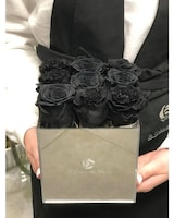 taille plexi argenté/roses noires, hauteur en pouces et largeur en pouces.